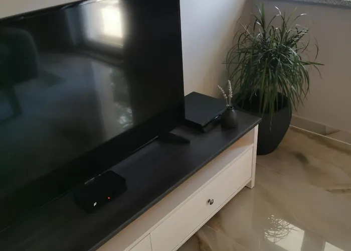 Luki Apartament Povile